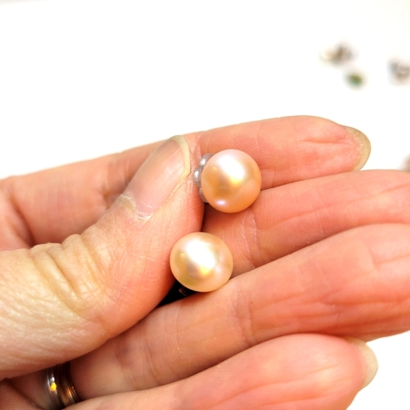 Lot of 10mm champagne and pink pearl stud earrings sterling silver 925 - Picture 4 of 10